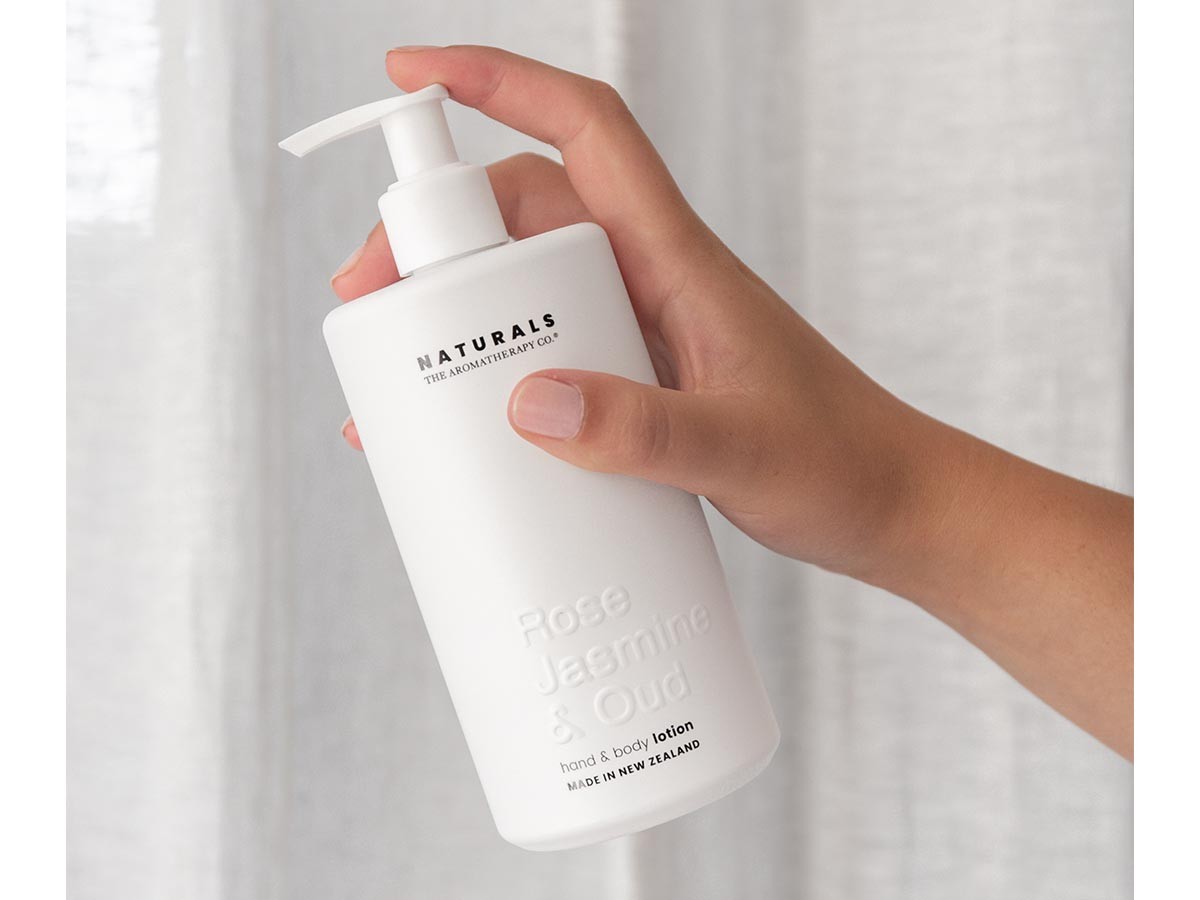 The Aromatherapy Co. Naturals Hand & Body Lotion アロマセラピーカンパニー ナチュラルズ ハンド & ボディローション(ココナッツ & パッションベリー) - インテリア・家具通販【FLYMEe】