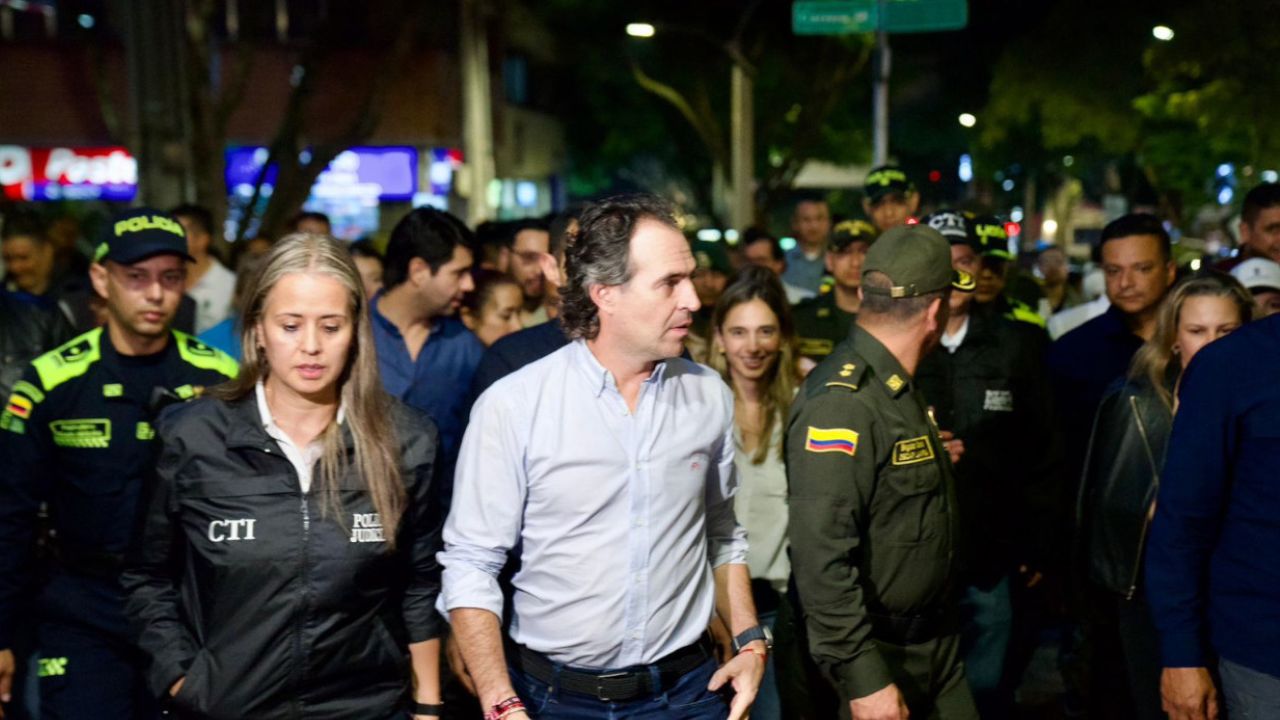 Las duras preguntas de Fico Gutiérrez tras informe que habla del apoyo del gobierno a alias Calarcá