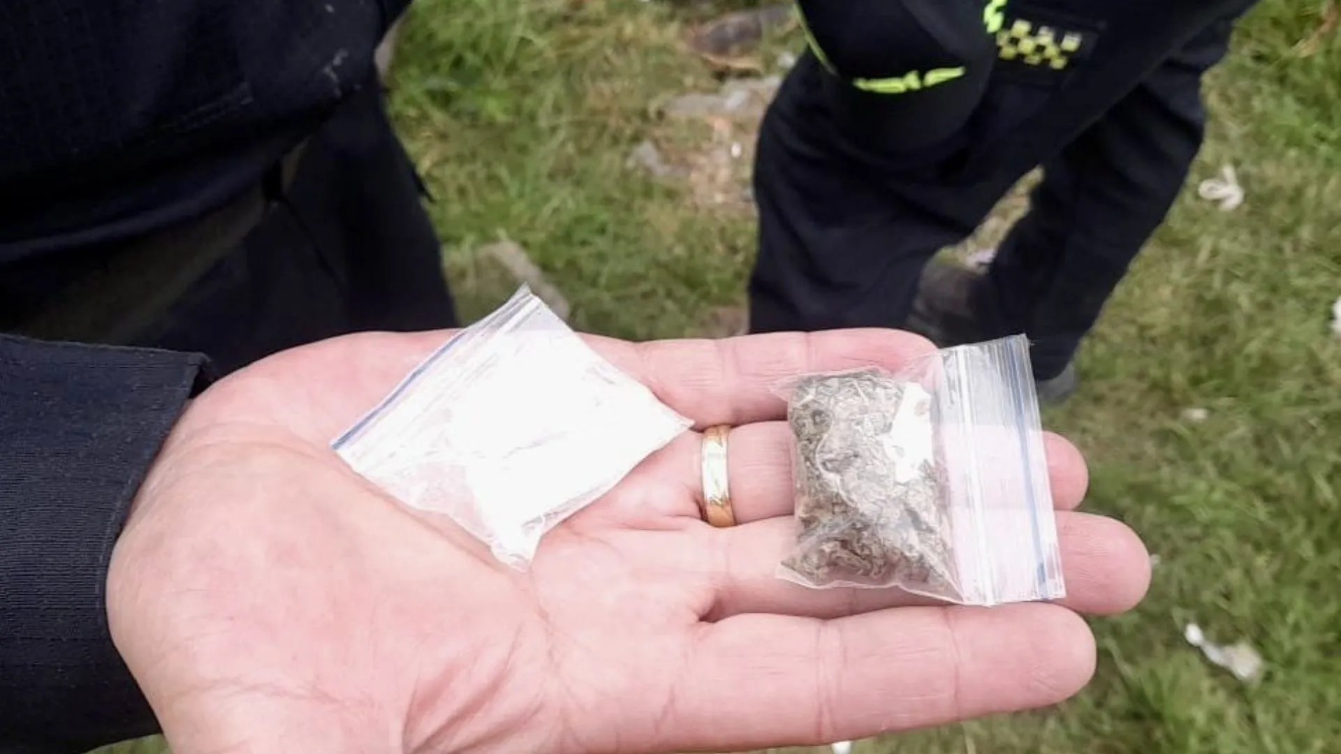 The new CAI Calle 80 debuts with captures and dismantling of pots on the Calle 80 bridge