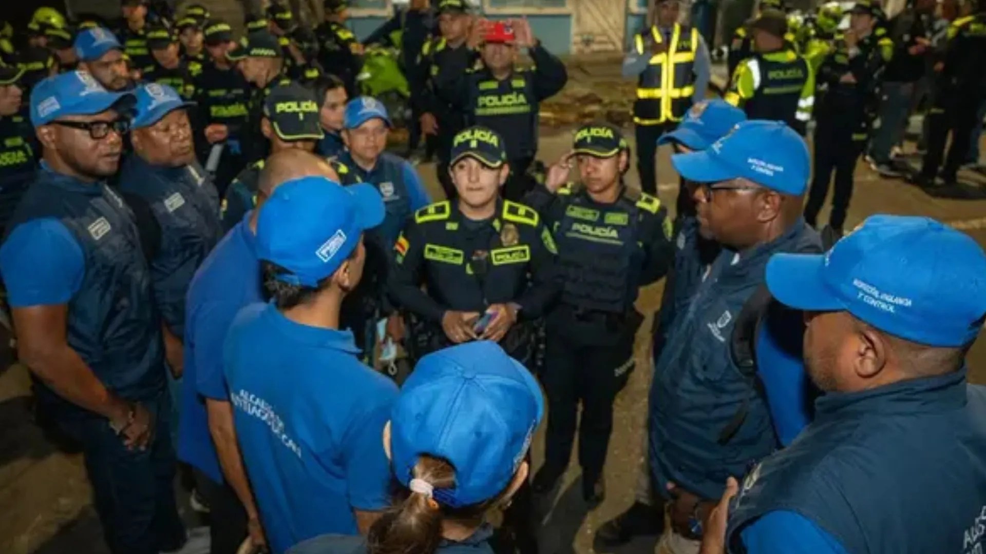 The party is over! They close stores, seize machines and seize 200 white weapons in Cali