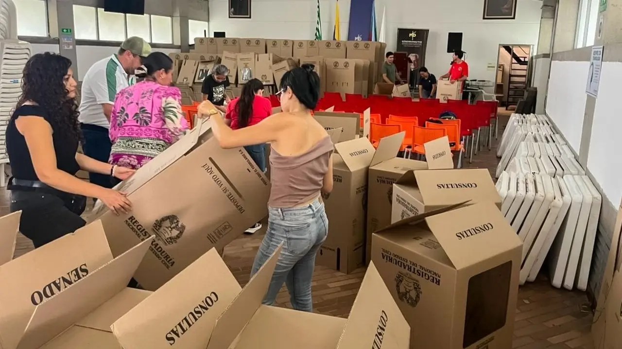 Escándalo por millonaria contratación del Gobierno Nacional