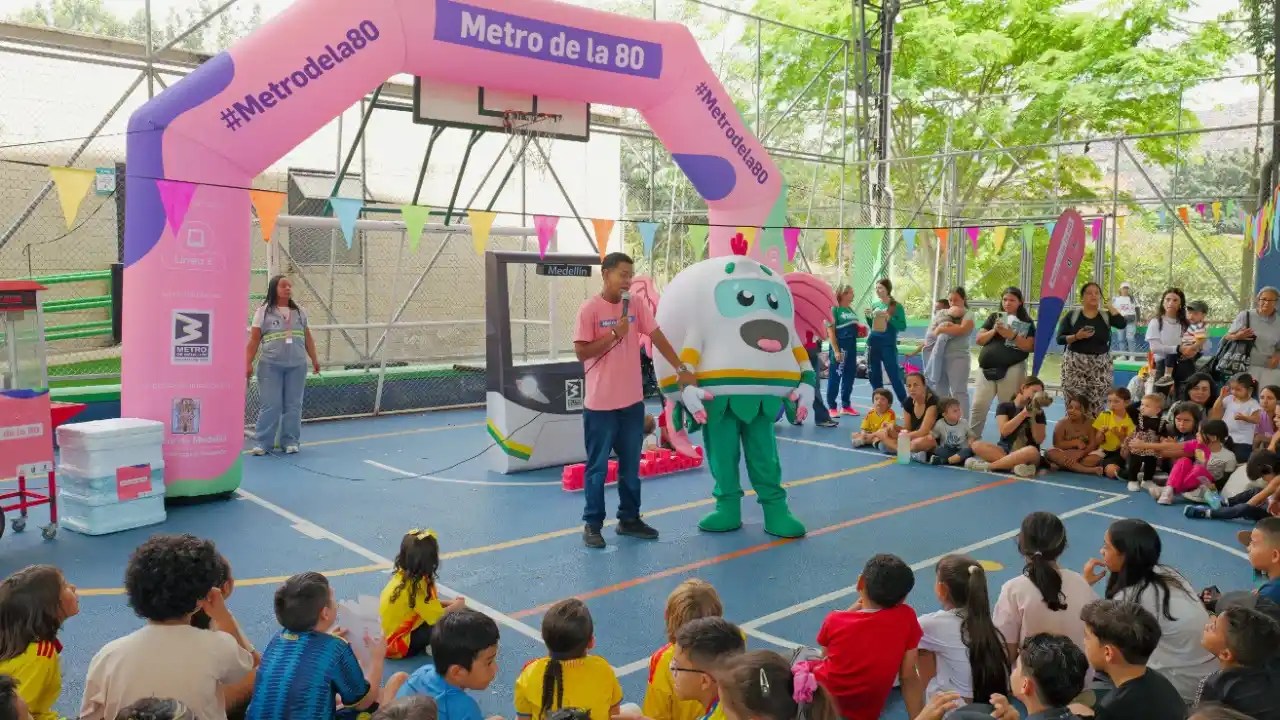 Niños participaron en actividades del Metro de la 80/Min30