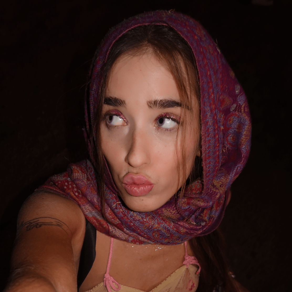 Livinia roberts leaks