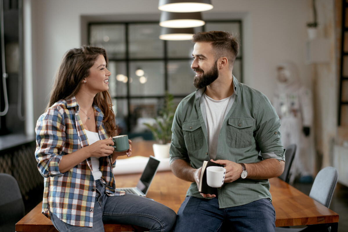 Deep Voices Make Men Seem Stronger, But Not More Attractive