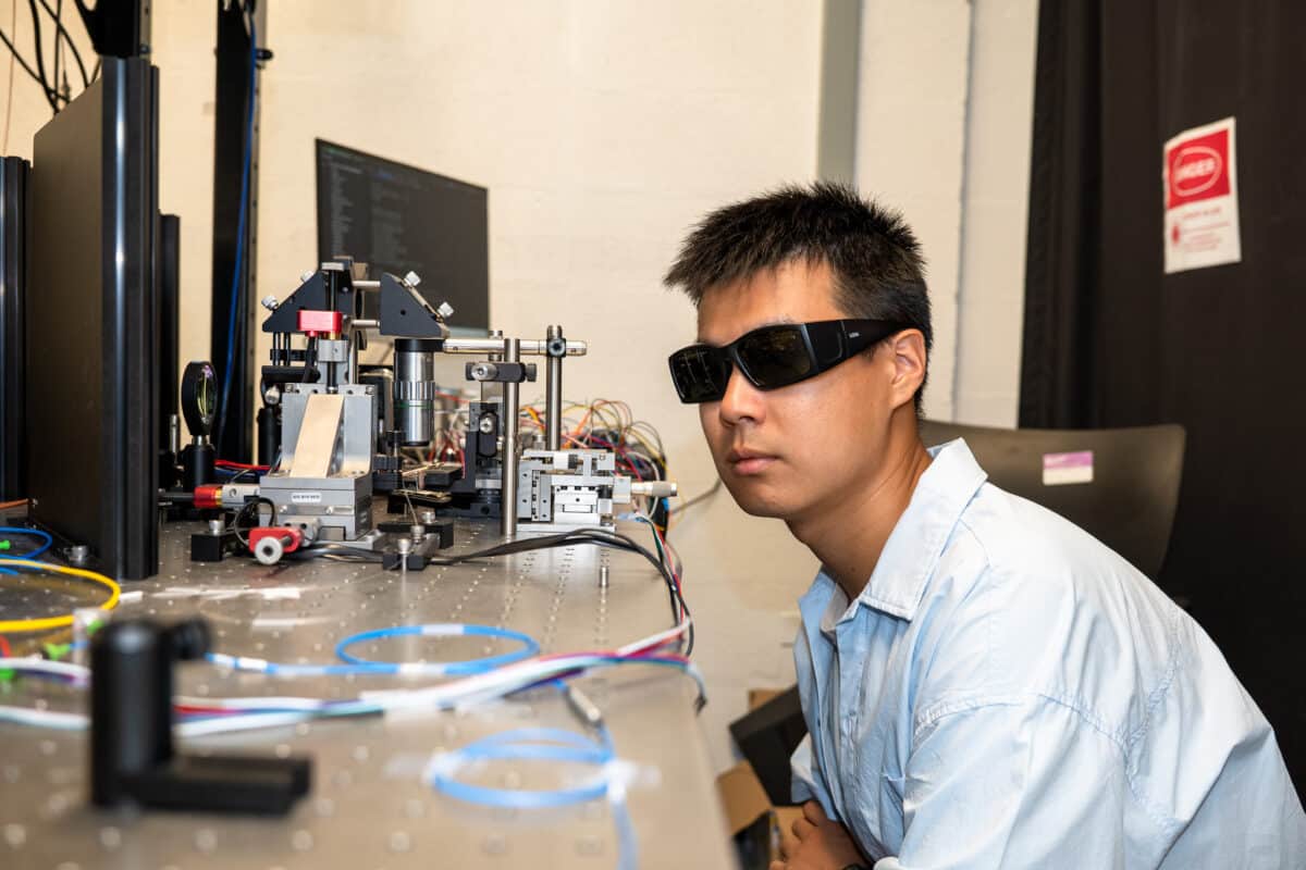Breakthrough Shows Quantum Internet Could Run On The Same Lines As Your Wi-Fi