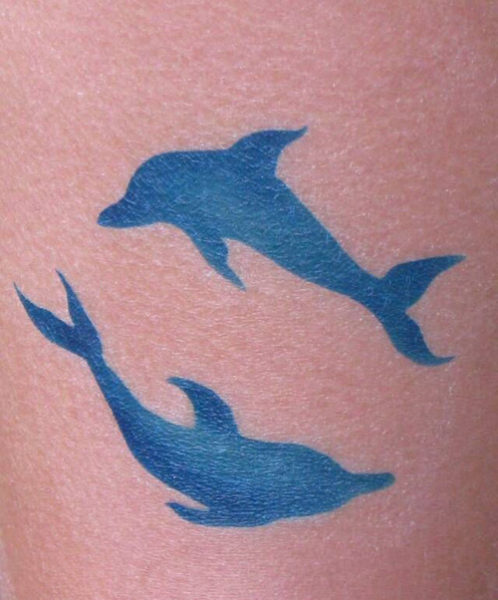 15+ Amazing Dolphin Tattoo Designs And Their Meanings 600_x_498_jpg