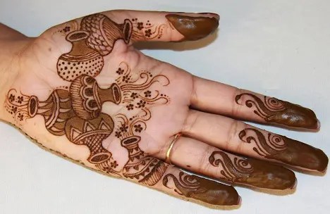 50 Most Loved Indian Style Mehndi Designs For Women 304_X_468_webp