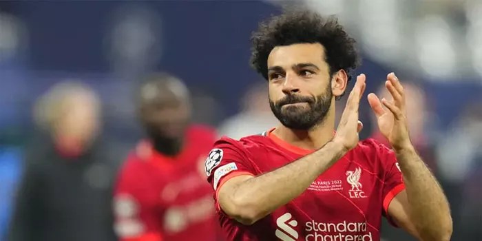 Aksi Gemilang Salah Jaga Posisi Liverpool di Puncak Klasemen