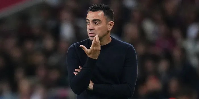 Istri Xavi Memberi Isyarat Sang Legenda Barcelona Bakal Gantikan Ten Hag di MU