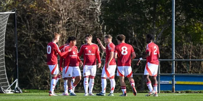 Manchester United U-18 Hancurkan Leeds United 8-0