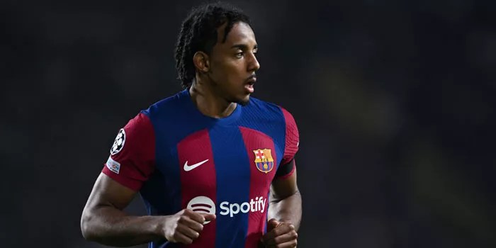 Jules Kounde dalam Sorotan, PSG Siapkan Penawaran Besar untuk Bek Barcelona