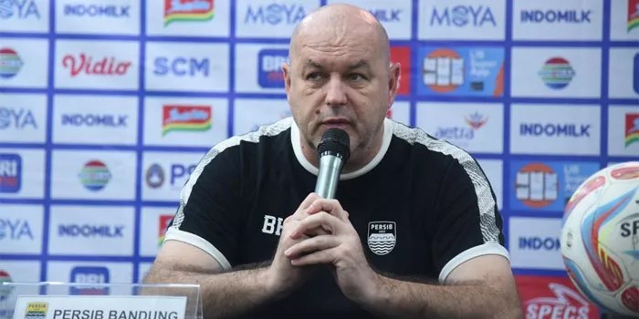Bojan Hodak Tanggapi Ejekan ‘Badut Asia’ untuk Persib