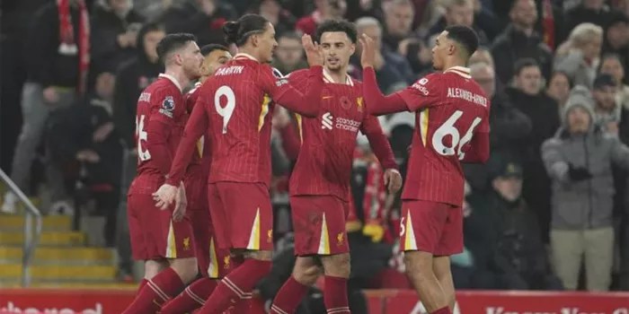 Van Dijk Ogah Bicara Soal Jadi Juara Saat Liverpool di Puncak Klasemen