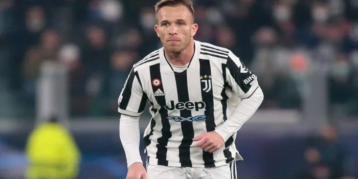 Real Betis Incar Gelandang Juventus Arthur