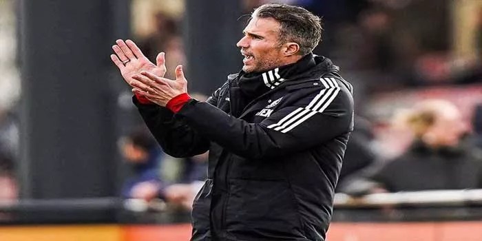 Robin Van Persie: Tak Berniat Jadi Pelatih Arsenal