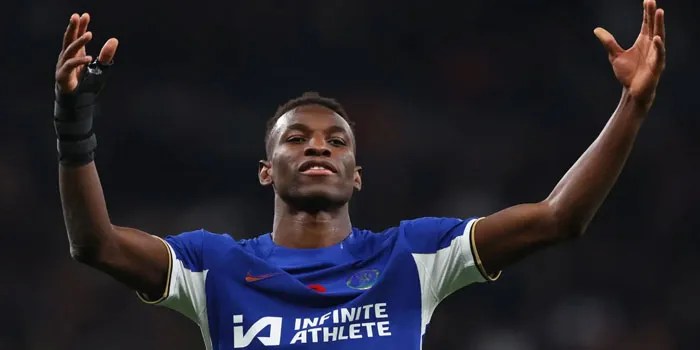 Bek MU Harus Hadapi Striker Paling Ditakuti di Premier League!