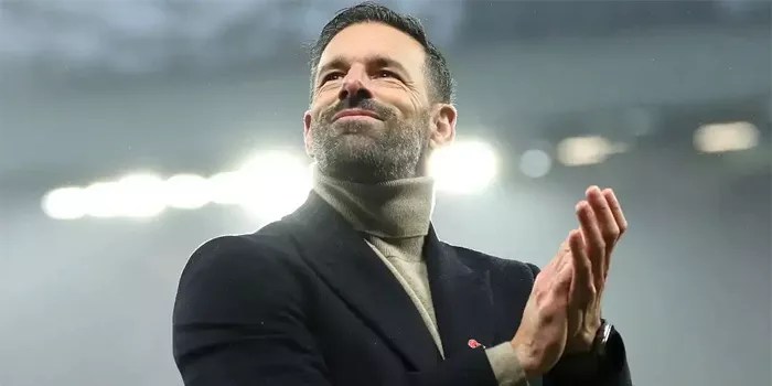 Ruud van Nistelrooy Diangkat Sebagai Pelatih Baru Leicester City