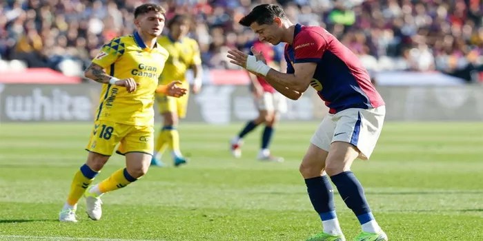 Hansi Flick Ungkap Penyebab Kekalahan Memalukan Barcelona Oleh Las Palmas!​