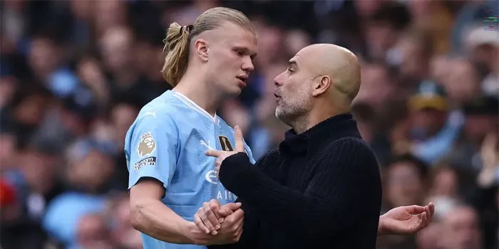 Pep Guardiola Pamer 6 Trofi Saat Diejek Fans Liverpool