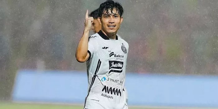 Carlos Bahagia! Persija Tembus Posisi 2 Usai Kalahkan Semen Padang