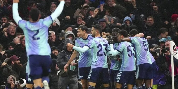 William Saliba dan Declan Rice Tampil Mengesankan di Derby London