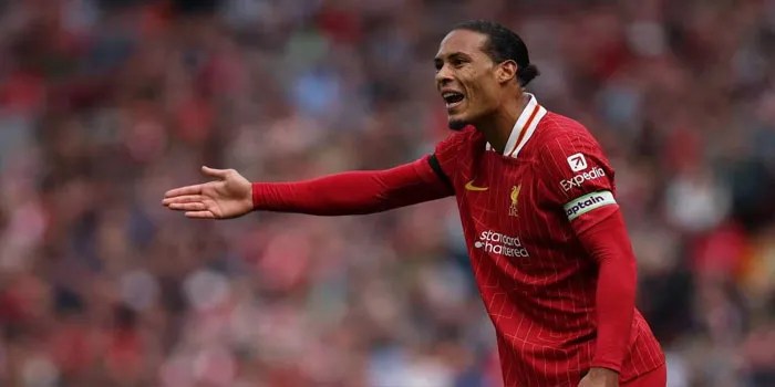 Van Dijk Ungkapkan Kekesalanya Pada Kinerja Wasit Lawan Fulham