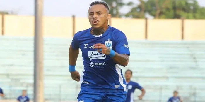 Fernandinho Berpisah dengan PSIS, Persoalan Gaji?