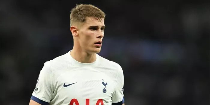 Rumor! Real Madrid Incar Micky van de Ven?