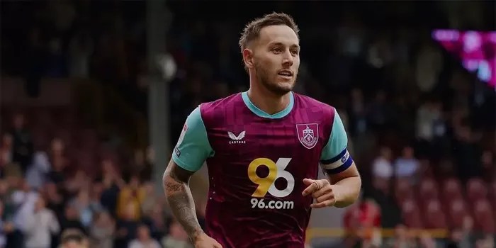 Tegas! Josh Brownhill Asli Inggris dan Tak Ada Darah Malaysia