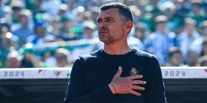 AC Milan Menunjuk Conceicao karena Visi dan Mental Juara