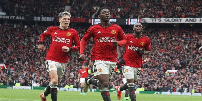 Gol Telat Amad Diallo Bawa Man United Imbang Melawan Liverpool di Anfield