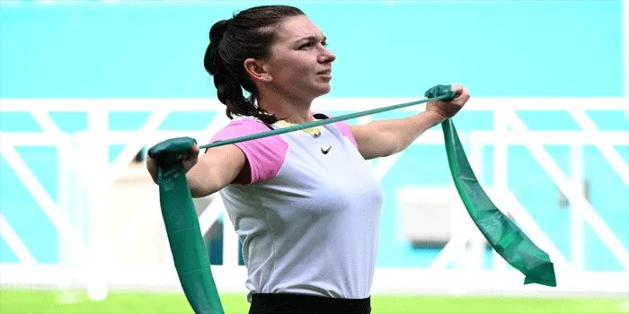 Simona Halep Mengundurkan Diri dari Australia Open dan Menunda Musim Tenis 2025