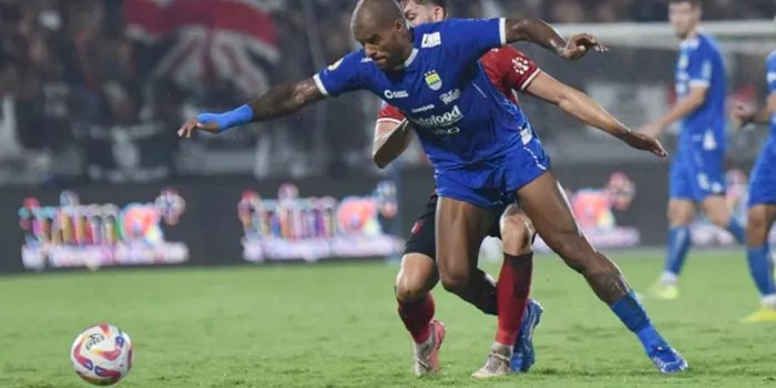 Keajaiban Gol Telat Membawa Persib Masih Tak Terkalahkan