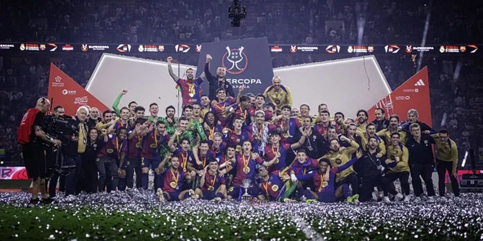 Real Madrid Dibabat Abis Barcelona di Final Piala Super Spanyol!