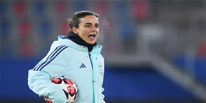 Emily Fox dari Arsenal Memuji ‘Kekuatan yang Menenangkan’ Renee Slegers
