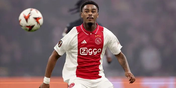 Rumor Transfer: Liverpool Bersiap untuk Merekrut Hato dari Ajax