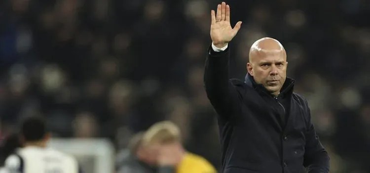 Arne Slot: Kemenangan Menegangkan Liverpool Dipicu oleh Kekacauan Derby