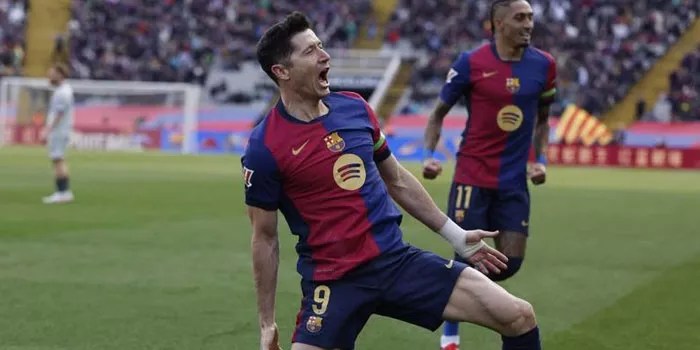 Barcelona Siap Perpanjang Kontrak Robert Lewandowski