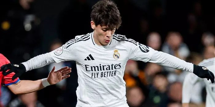 Carlo Ancelotti Bantah Adanya Masalah dengan Arda Guler
