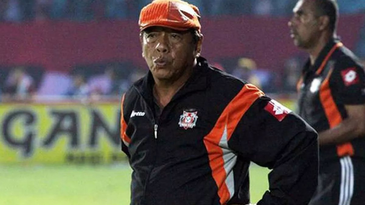 Profil Sartono Anwar: Pelatih Legendaris dan Inspirasi Nova Arianto