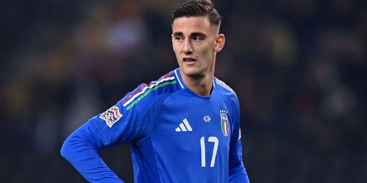 Rumor Transfer: Manchester United Membidik Striker Italia Lorenzo Lucca