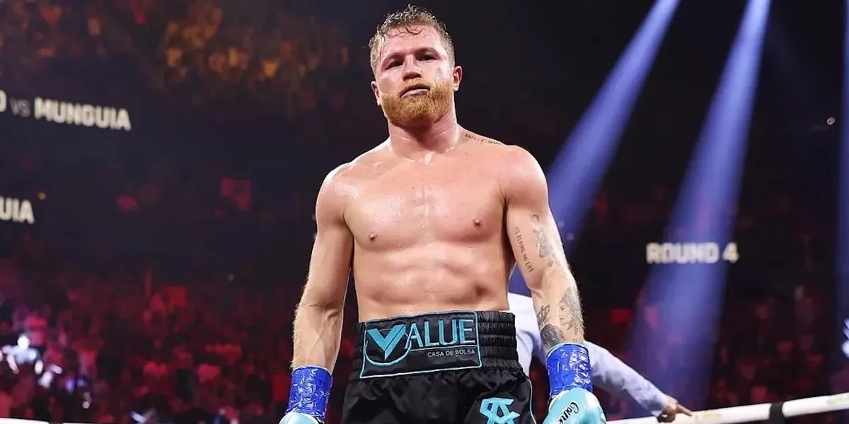 Canelo Alvarez Tanpa Gelar Namun Tetap Jadi Pusat Perhatian