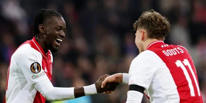 Liga Europa 2024-2025: Ajax Amsterdam 5-0 Maccabi Tel Aviv