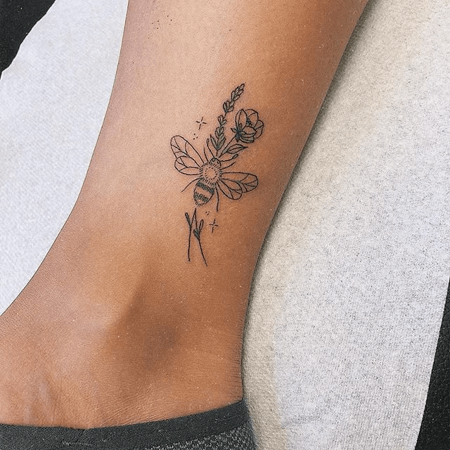 150+ Beautiful Bee Tattoos Designs With Meanings (2022) - Tattoosboygirl 640_x_640_png