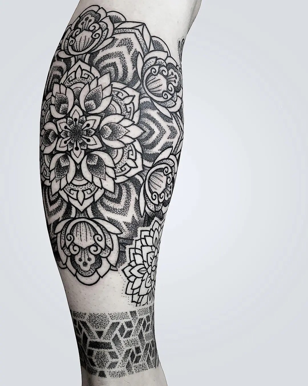 Tatuaggio Mandala: Ecco Cosa Significa – Tatuaggipiercing.it 1350_x_1080_jpg