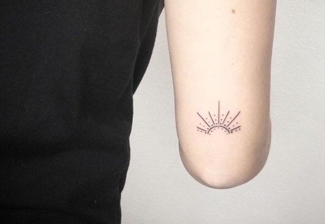 Tatuajes De Sol Con Significado, Diseños E Ideas - Tatuing 458_x_666_jpg