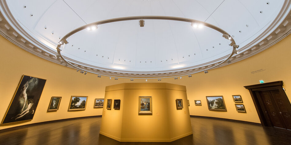 Kunsthalle Im Neuen Design Tiefblau Und Unerhort Golden Taz De