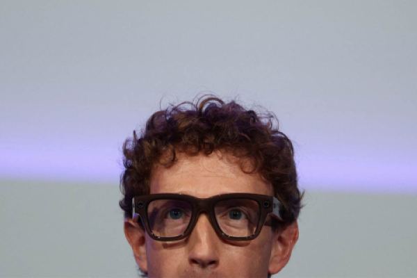 Mark Zuckerberg bets future of computing on AI-powered Ray-Bans Mark Zuckerberg bets future of computing on AI-powered Ray-Bans
