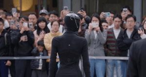 Xpeng’s humanoid robot IRON falls at debut, CEO calls it part of learning process · TechNode