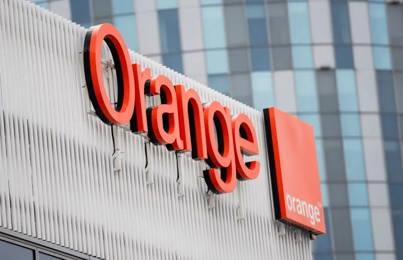 Echipamente Ericsson și terminale Nokia testând viteze 5G mmWave de până la 10 Gbps în rețeaua 5G Standalone la Orange 5G Lab București | sursa foto: TechRider